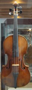 320px-stradivarius_violin_front